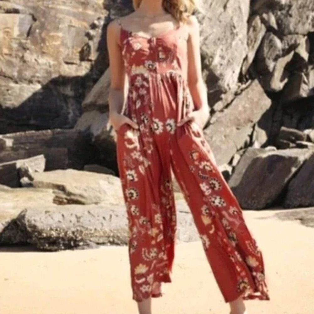 Jaase Floral Jumpsuit Spaghetti Strap Wide Leg V-Neck Smock Back Sz S 84P